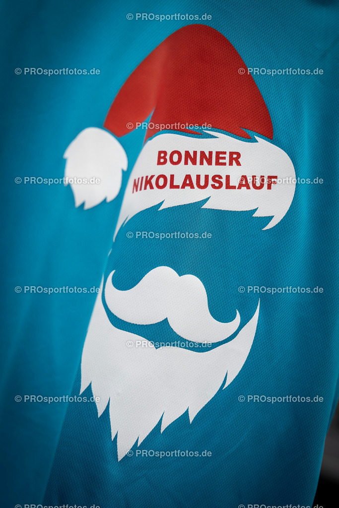Bonner Nikolauslauf in Bonn, 08.12.2024 | Impressionen vom Bonner Nikolauslauf am 08.12.2024 in Bonn (Freizeitpark Rheinaue). Foto: BEAUTIFUL SPORTS/Axel Kohring