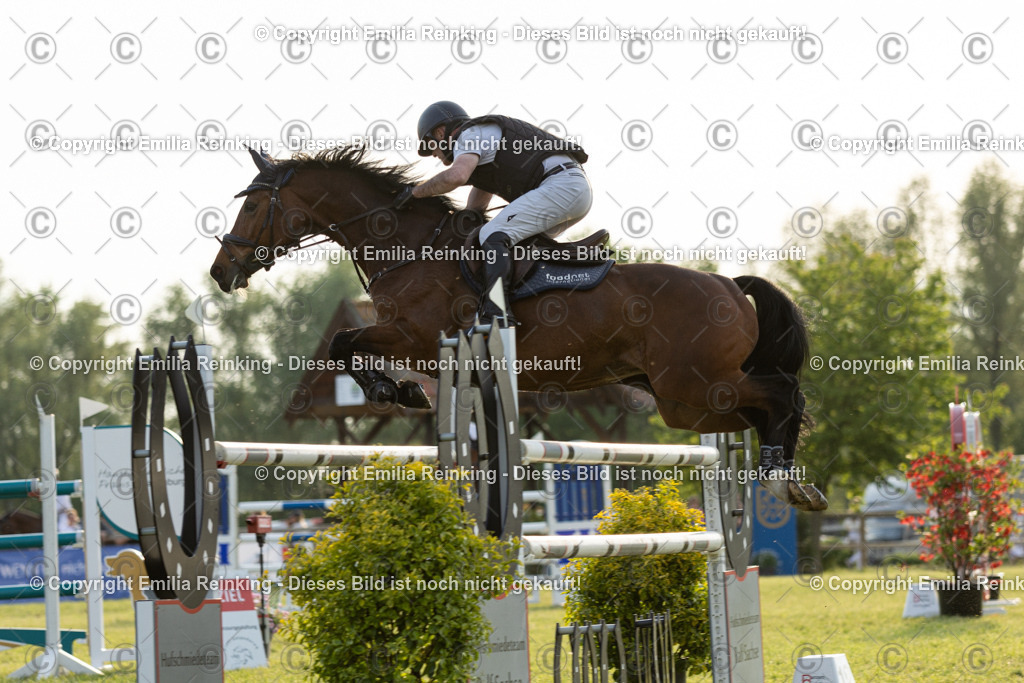 CL5A1351 | Emilia Reinking Fotografie - Realisiert mit Pictrs.com