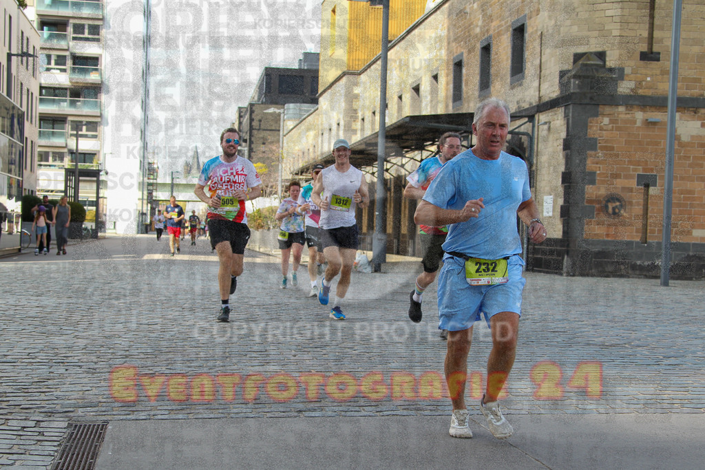 250920_1453_EV4_7441 | Sportfotografie im Rhein-Sieg Kreis, Köln, Bonn, NRW, Rheinland Pfalz, Hessen, etc. Unser Tätigkeitsfeld umfasst den Laufsport vom Volkslauf über den Marathon, Duathlon, Triathon bis zum Ultralauf wie Kölnpfad Ultra oder Schindertrail.