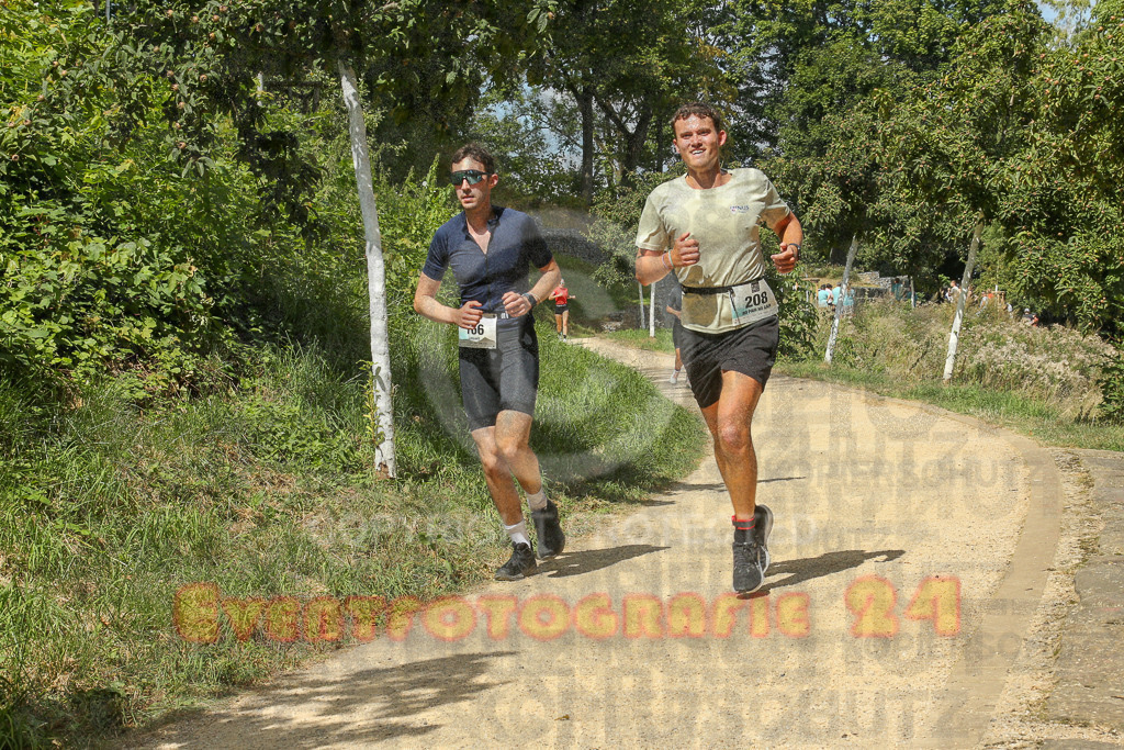 250824_1250_EX1_0734 | Sportfotografie im Rhein-Sieg Kreis, Köln, Bonn, NRW, Rheinland Pfalz, Hessen, etc. Unser Tätigkeitsfeld umfasst den Laufsport vom Volkslauf über den Marathon, Duathlon, Triathon bis zum Ultralauf wie Kölnpfad Ultra oder Schindertrail.