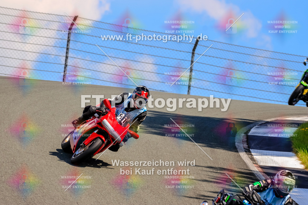 _TCM4540 | Hier findet Ihr Bilder von Touristenfahrten auf der Nürburgring Nordschleife oder von anderen Veranstaltungen die ich besucht habe. Viel Spass beim Durch Schauen 