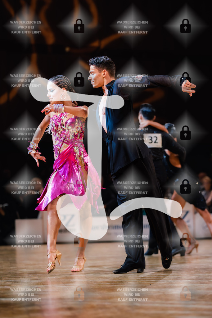 Goldstadtpokal 2025 - WDSF World Open Latin 9th (51) Vladyslav Tsykhanovskyi _ Veronika Tsikhanovska (Schwar Weiß Club Pforzheim)-2025-01-25-9767 | Webshop for digital downloads and prints of dance sport, event & show photographer Julian Link - Realisiert mit Pictrs.com