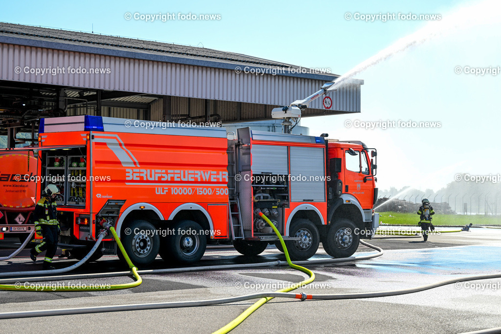 Feuerwehruebung Formatex 23_ Tankhafen Linz_ 15.09.2023-27 | 15.09.2023, Linz, AUT, Feuerwehruebung Formatex 23, Tankhafen Linz, im Bild Feuerwehruebung Formatex 23, Tankhafen Linz