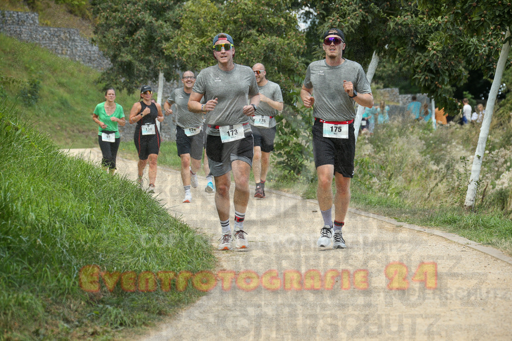 250824_1253_EX1_0823 | Sportfotografie im Rhein-Sieg Kreis, Köln, Bonn, NRW, Rheinland Pfalz, Hessen, etc. Unser Tätigkeitsfeld umfasst den Laufsport vom Volkslauf über den Marathon, Duathlon, Triathon bis zum Ultralauf wie Kölnpfad Ultra oder Schindertrail.