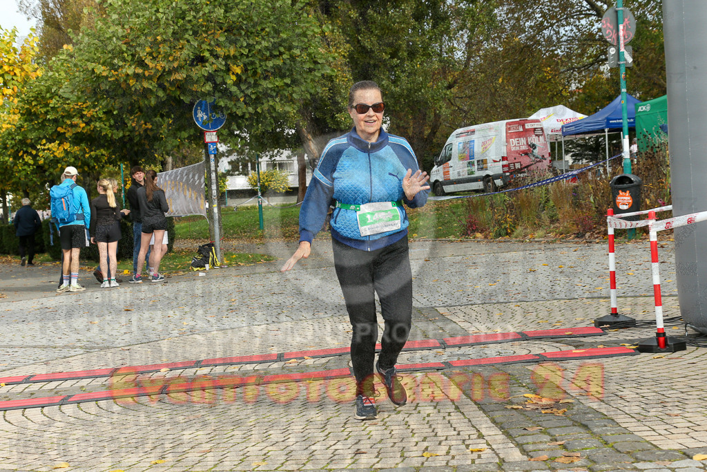 241020_1156_EX1_3055 | Sportfotografie im Rhein-Sieg Kreis, Köln, Bonn, NRW, Rheinland Pfalz, Hessen, etc. Unser Tätigkeitsfeld umfasst den Laufsport vom Volkslauf über den Marathon, Duathlon, Triathon bis zum Ultralauf wie Kölnpfad Ultra oder Schindertrail.