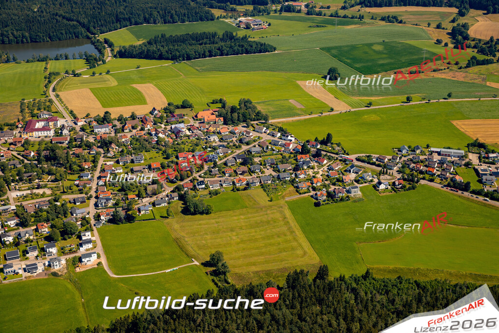 Das Luftbild zeigt :  Rosenberg - Die Luftaufnahme wurde 2024 vom UL-Flugzeug aus erstellt ( keine Drohne ) - Hochauflösende Luftaufnahme - Für grossformatige Ausdrucke geeignet. Die Geschenkidee !Mit Lizenz und Bildrechte bestellbar
