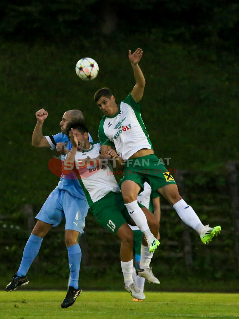 VST Völkermarkt - SVG Bleiburg 2-2, Kärntner Liga 2. Runde | Daniel Ramsauer (VST Völkermark #13) Nikola Tolimir (SVG Bleiburg #6) VST Völkermarkt - SVG Bleiburg 2-2 am 08.08.2023 in Völkermarkt
(Lilienberg Arena), Austria, (Photo by Ernst Krawagner sport-fan.at) - Realisiert mit Pictrs.com