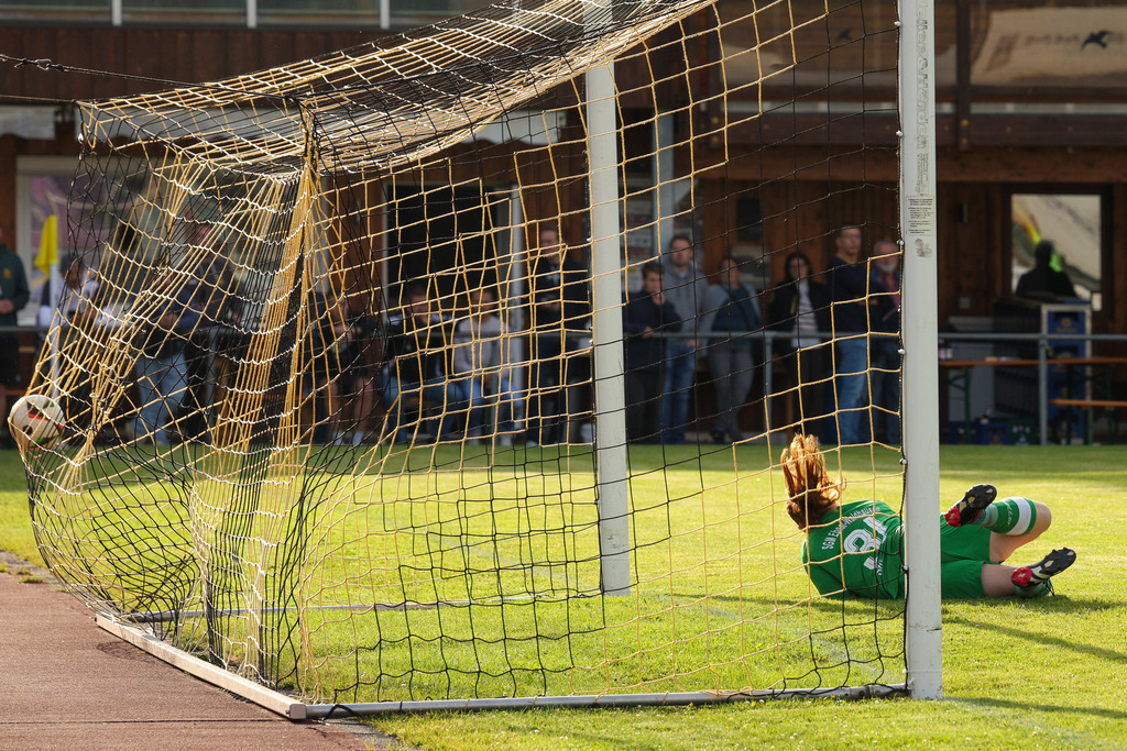 Fußball I FRAUEN I Saison 2025-2026 I Freundschaftsspiel I SGM Ebnat-Waldhausen - 1FC Heidenheim 1846 2 I_250823_4974 | Fotopresso – Sportfotografie in Heidenheim & Umgebung. Professionelle Sportfotografie für unvergessliche Momente. Dynamische Action-Shots, emotionale Szenen & hochwertige Bilder. - Realisiert mit Pictrs.com
