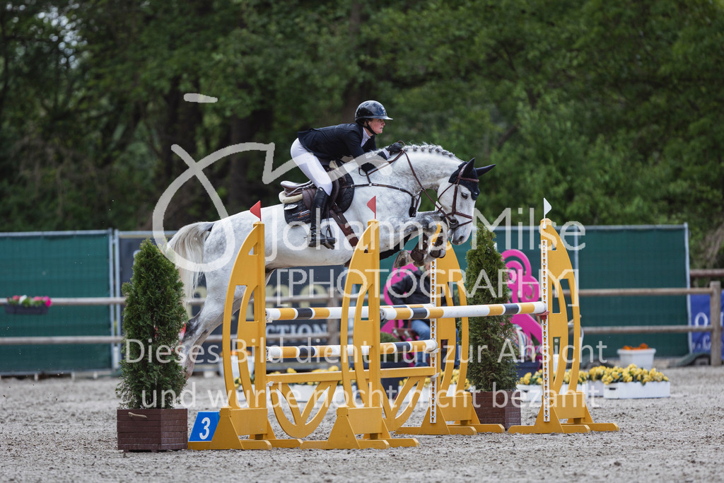250506_Mühlen_SprPf-L1-339 | Deine schönsten Turniermomente als professionelle Fotos! Entdecke hochwertige Pferdesport-Fotografie im Online-Shop. Jetzt Fotos finden & bestellen!