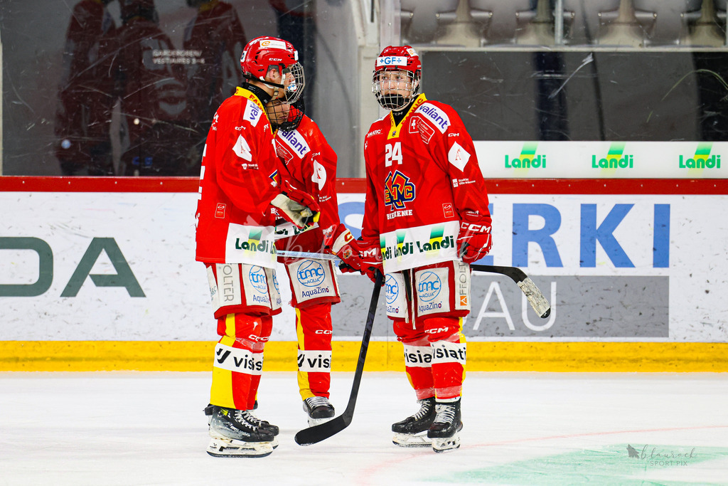 U18_EHCB vs EHCK_wb20260308-1104 | Sportbilder, Sportfotograf, Hochzeits- und Eventfotografin, Flugshows, Portraits und Tiershooting, Aviation, Downhill, Nationalleague, Swissleague, International