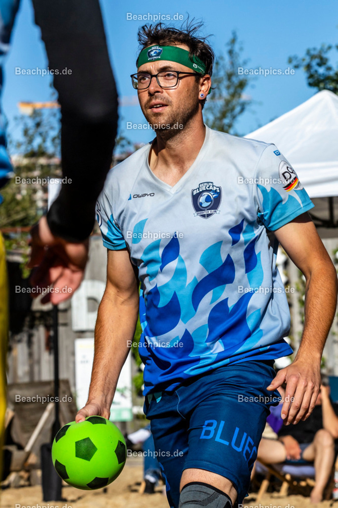 2025-200081788-Strandvölkerball-WM_1 |  23.08.2025; Berlin Foto: Gerold Rebsch - www.beachpics.de