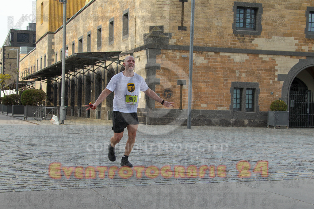 250920_1540_EV4_9402 | Sportfotografie im Rhein-Sieg Kreis, Köln, Bonn, NRW, Rheinland Pfalz, Hessen, etc. Unser Tätigkeitsfeld umfasst den Laufsport vom Volkslauf über den Marathon, Duathlon, Triathon bis zum Ultralauf wie Kölnpfad Ultra oder Schindertrail.