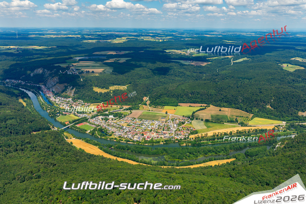 Das Luftbild zeigt : Altessing Essing - Die Luftaufnahme wurde 2023 vom UL-Flugzeug aus erstellt ( keine Drohne ) - Hochauflösende Luftaufnahme - Für grossformatige Ausdrucke geeignet. Die Geschenkidee !Mit Lizenz und Bildrechte bestellbar