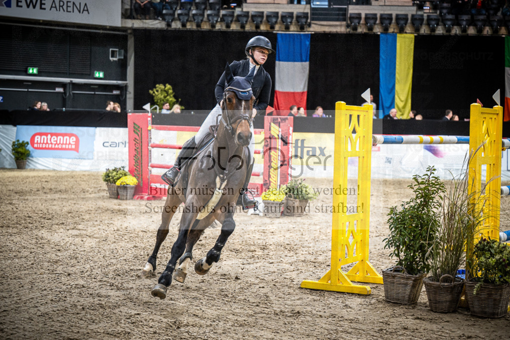 DOS_3477 | Entdecke hochwertige Reitturnierfotos von Foto Oger. Professionell, emotional und authentisch – jetzt Lieblingsmomente im Shop bestellen.Deutschlandweite Turnierfotografie. - Realisiert mit Pictrs.com