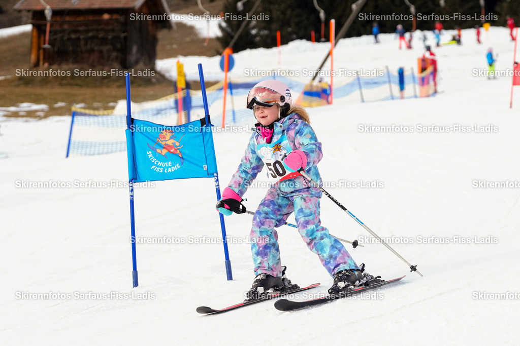 SRF_02.01.2026_0855 | Skirennfotos,Serfaus,Fiss,Ladis,Kinderskirennen,Winter,Tirol,Oberland,skirace,SFL,feelfree,weil wir's genießen,ski,Ski,skifahren,Sonnenplateau, - Realisiert mit Pictrs.com
