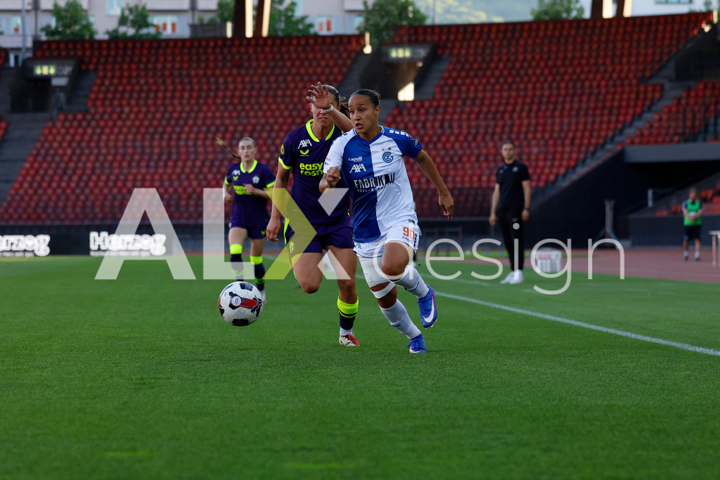 GC Zürich vs FC Zürich - AXA Women’s Super League Playoffs - Stadion Letzigrund | ALILA BELÉN IPPOLITO of Grasshopper Club Zürich during the AXA Women’s Super League Playoffs quarter-final second leg between GC Zürich and FC Zürich at Stadion Letzigrund, Zurich, Switzerland. - Realisiert mit Pictrs.com