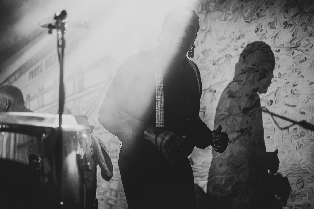 Tango meets Cuba | Tango meets Cuba mit den Klazz Brothers & Cuba Percussion im Forte Belvedere Leisnig zum Festival Hallo Leisnig 2022. - Realisiert mit Pictrs.com