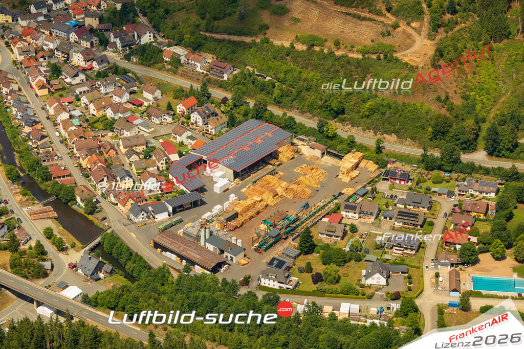 Luftbild Vs Google Maps  Auenstrasse  Wallenfels -Das Luftbild wurde 2025 vom UL-Flugzeug heraus erstellt ( keine Drohne ) - Hochauflösende Luftaufnahme -Nicht vergleichbar mit Google Maps oder Satelittenbilder- Die Geschenkidee !Mit Lizenz und Bildrechte bestellbar