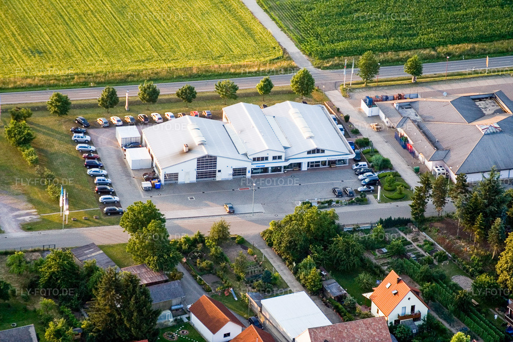 Luftbild: Autohaus Friedmann in Steinfeld im Bundesland Rheinland-Pfalz in Deutschland. Foto: IMG_3170.jpg vom 30.06.2006 durch Werner Riehm/FLY-FOTO.de