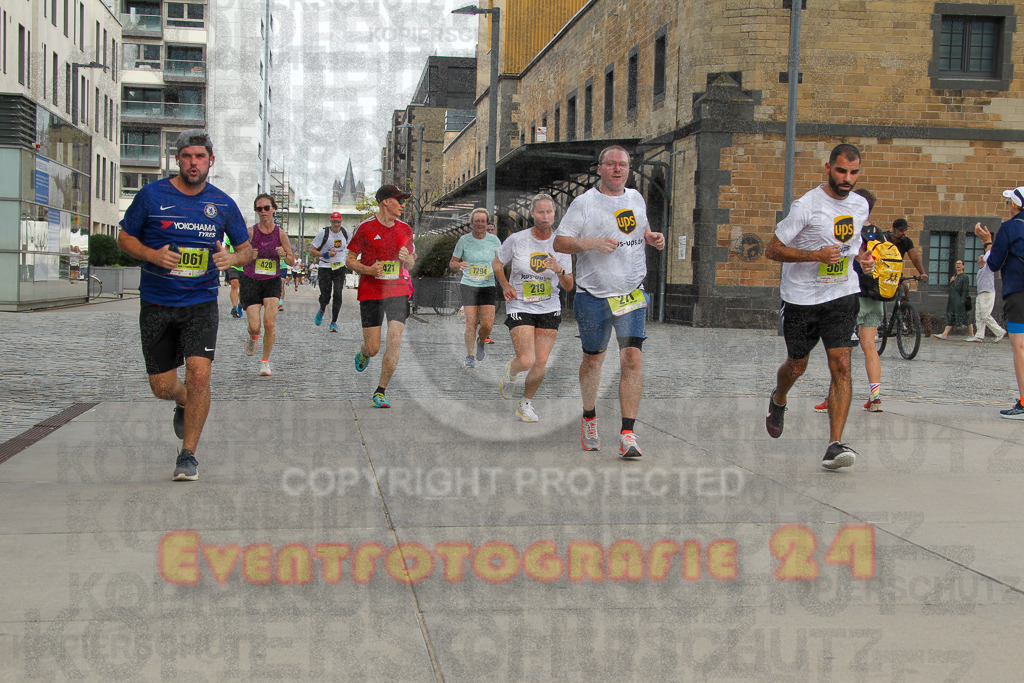 250920_1325_EV4_5510 | Sportfotografie im Rhein-Sieg Kreis, Köln, Bonn, NRW, Rheinland Pfalz, Hessen, etc. Unser Tätigkeitsfeld umfasst den Laufsport vom Volkslauf über den Marathon, Duathlon, Triathon bis zum Ultralauf wie Kölnpfad Ultra oder Schindertrail.