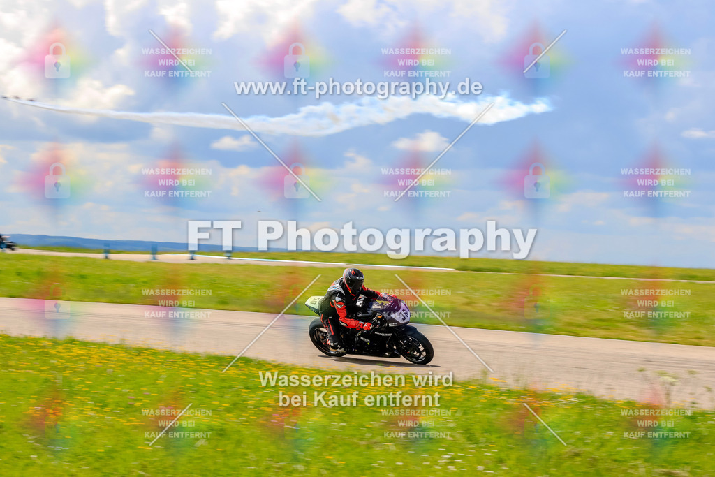 MotoTeam-0531 | Hier findet Ihr Bilder von Touristenfahrten auf der Nürburgring Nordschleife oder von anderen Veranstaltungen die ich besucht habe. Viel Spass beim Durch Schauen 