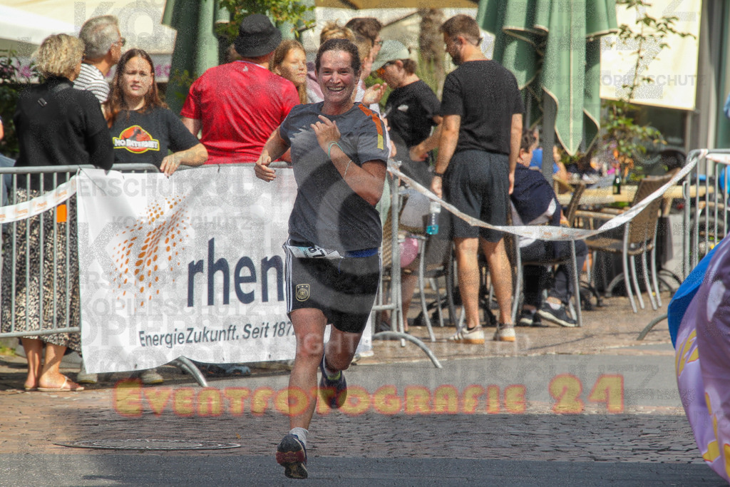 250824_1432_EV4_1849 | Sportfotografie im Rhein-Sieg Kreis, Köln, Bonn, NRW, Rheinland Pfalz, Hessen, etc. Unser Tätigkeitsfeld umfasst den Laufsport vom Volkslauf über den Marathon, Duathlon, Triathon bis zum Ultralauf wie Kölnpfad Ultra oder Schindertrail.