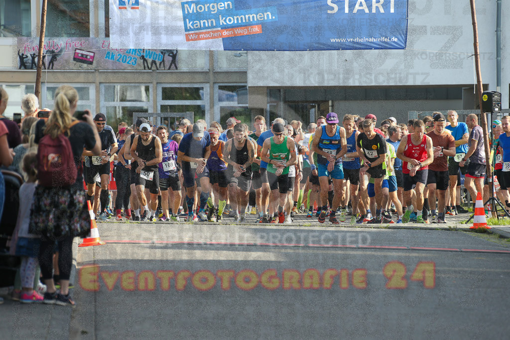 230804_1801_EX1_3573 | Sportfotografie im Rhein-Sieg Kreis, Köln, Bonn, NRW, Rheinland Pfalz, Hessen, etc. Unser Tätigkeitsfeld umfasst den Laufsport vom Volkslauf über den Marathon, Duathlon, Triathon bis zum Ultralauf wie Kölnpfad Ultra oder Schindertrail.