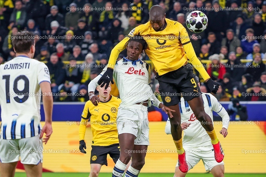 UCL17022601014 | 17.02.2026, Fußball, UEFA Champions League, Borussia Dortmund - Atalanta Bergamo, BVB Stadion, Play-Offs Hinspiel, Saison 2025 2026: Torschuss Treffer Kopfballtor Kopfball Tor zum 1:0 durch Torschütze Serhou Guirassy&nbsp;(BVB #09)    Regulations prohibit any use of photographs as image sequences and or quasi-video.