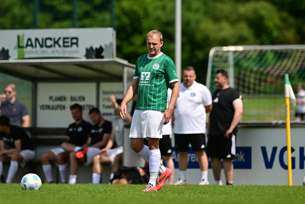 Fußball I Herren I Saison 2024-2025 I 1. Kreisklasse I 26. Spieltag I TSV Elstorf - TV Meckelfeld II | Der Sportfotograf. - Realisiert mit Pictrs.com
