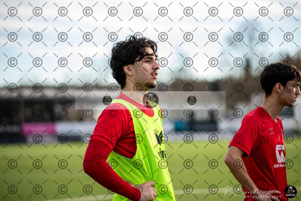 20250125_FCR-Ba vs Basel_224 | Sport und Naturfotografie von Roberto Esposito zeigt echte Momente Bewegung und die Schönheit der Natur. Ausdrucksstarke Bilder schaffen Emotionen.