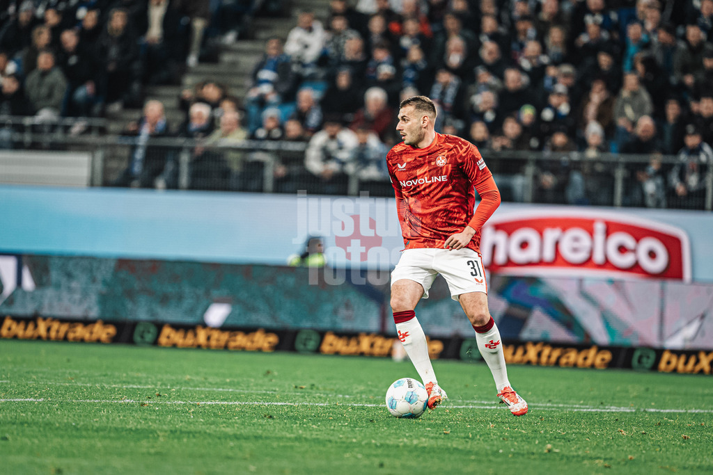 Fußball | Männer | Saison 2024/2025 | 2. Fußball-Bundesliga | 23. Spieltag | Hamburger SV vs. 1. FC Kaiserslautern | 21.02.2025 | Luca Sirch (#31, 1. FC Kaiserslautern)