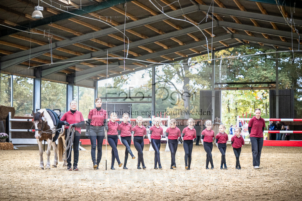 DOS_0336 | Entdecke hochwertige Reitturnierfotos von Foto Oger. Professionell, emotional und authentisch – jetzt Lieblingsmomente im Shop bestellen.Deutschlandweite Turnierfotografie. - Realisiert mit Pictrs.com