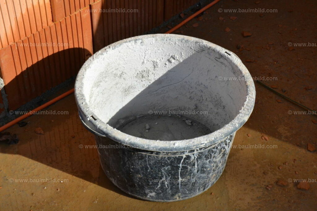bib-lg01-baustelleneinrichtung-0142 | Nach LV-Leistungsgruppen sortierte Detailfotos über den Bau eines Hauses. Alle Hausbau-Bilder direkt vom Urheber und Autor der Website Haus-Selber-Bauen.com