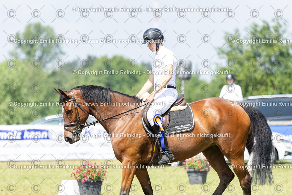 CL5A3817 | Emilia Reinking Fotografie - Realisiert mit Pictrs.com