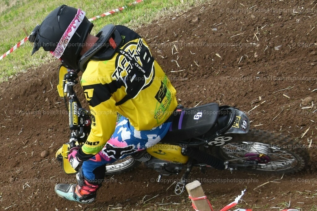 DSC_0898 (2) | Sportfotografie , Motorsport, Motoross, Reitsport, Mointainbike, Enduro,
Landschaft , Outdoor, Eventfotografie, Landschaft, Bilder online bestellen - Realisiert mit Pictrs.com