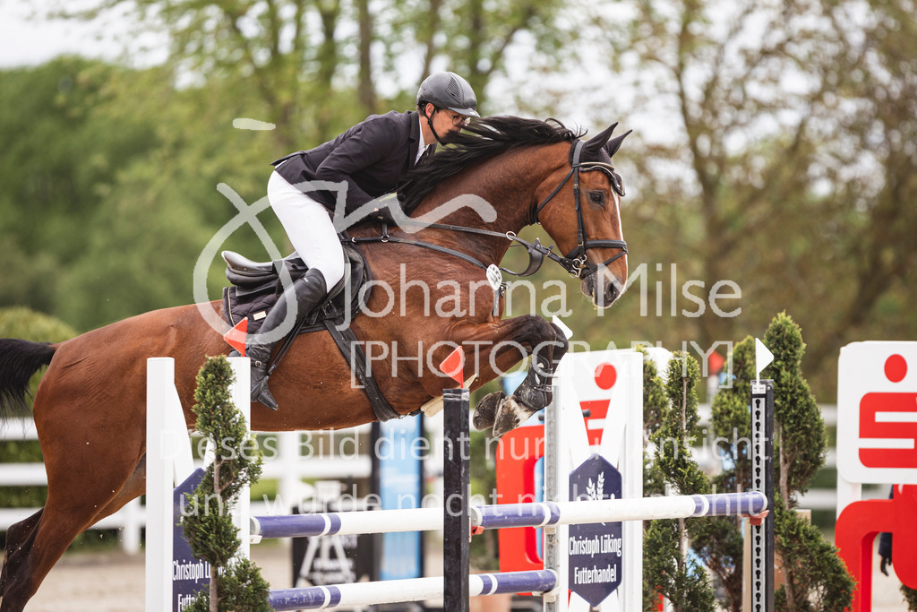 260508_PfSpTa_9_SprPf-L-911 | Deine schönsten Turniermomente als professionelle Fotos! Entdecke hochwertige Pferdesport-Fotografie im Online-Shop. Jetzt Fotos finden & bestellen!