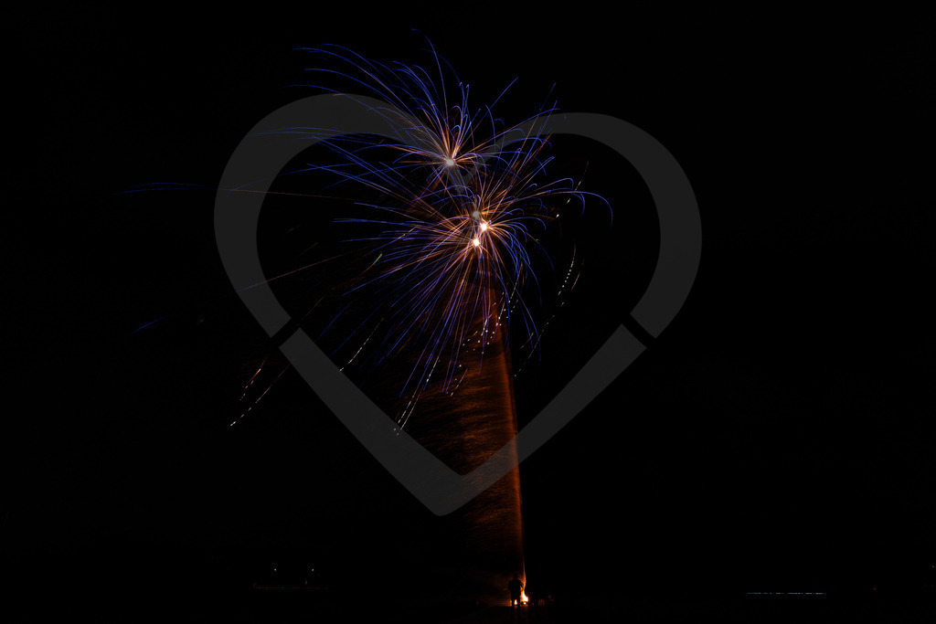 20260101_002621_Silvesterfeuerwerk | aloa-fotografie - Realisiert mit Pictrs.com