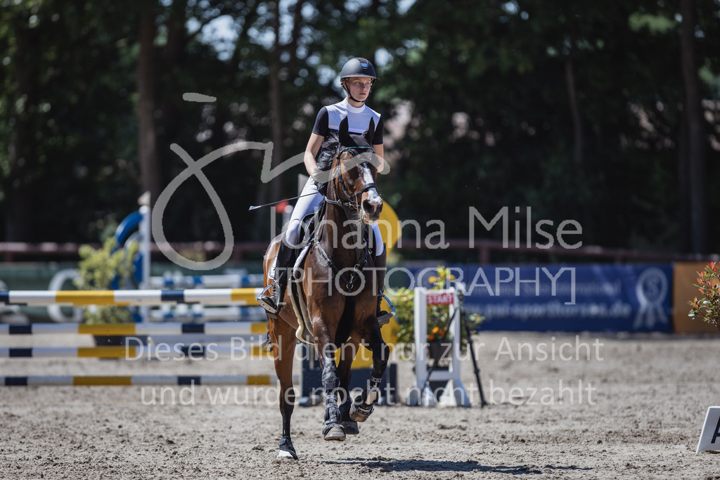 230610_Mühlen_A-Spr2-777 | Deine schönsten Turniermomente als professionelle Fotos! Entdecke hochwertige Pferdesport-Fotografie im Online-Shop. Jetzt Fotos finden & bestellen!