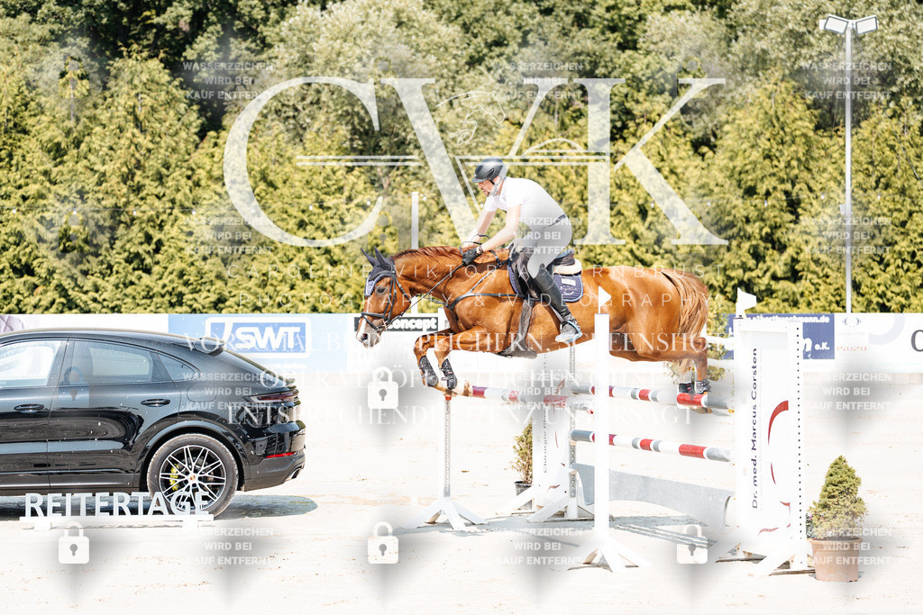 CK901300 | Turnierfotografie Pferdefotografie Trier Rheinland-Pfalz Pferdesport Reitsport Tierfotografie Sportfotografie Pferdevideo Pferdevideografie Equestrianvideography equestrianphotography  - Realisiert mit Pictrs.com