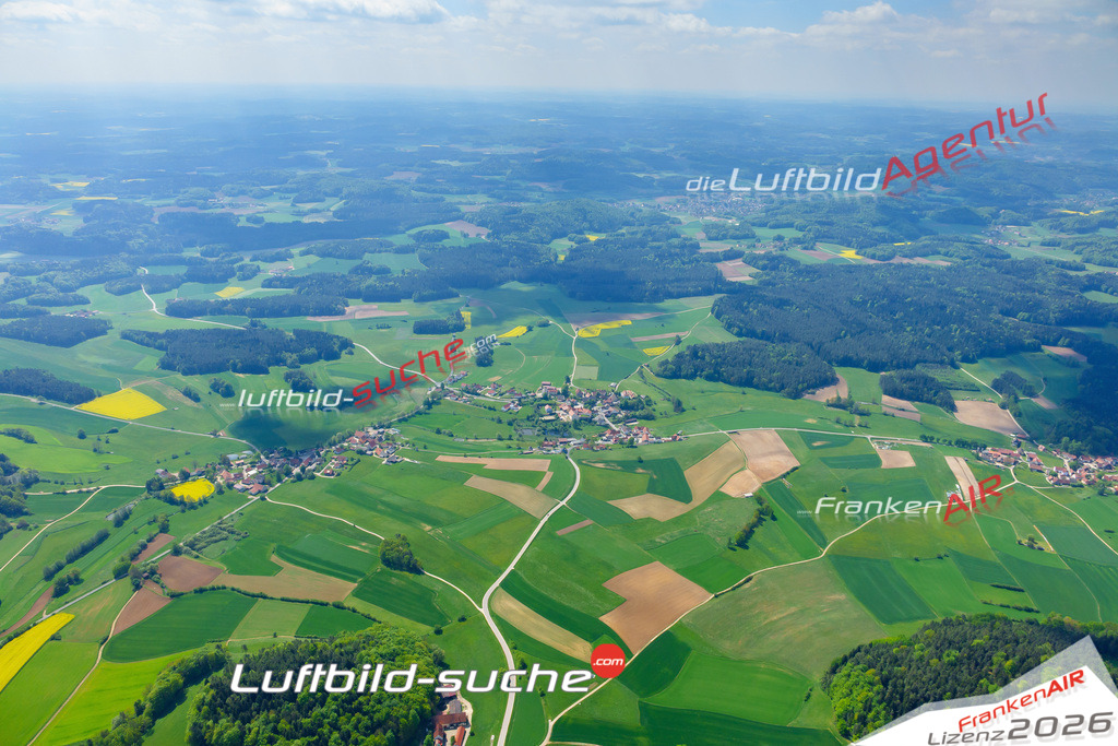 Die Luftaufnahme Oberreinbach - Neukirchen wurde vom UL-Flugzeug (keine Drohne) aus fotografiert.Hohe Druck- Auflösung-die Geschenkidee!