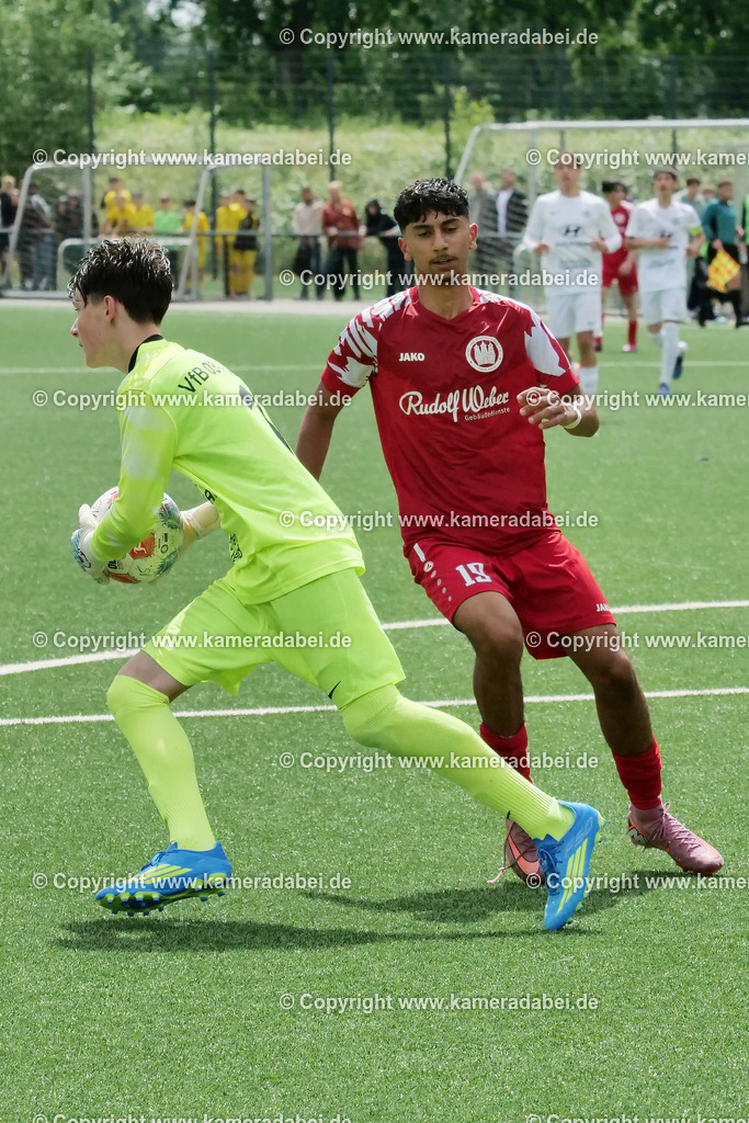 Fußball : C-Junioren : Aufstieg Regionalliga West : SUS 09 Dinslaken - Vfb 03 Hilden am 04.06.2026 in Dinslaken | Fußball : C-Junioren : Aufstieg Regionalliga West : SUS 09 Dinslaken (rotr Trikots)- Vfb 03 Hilden (weiße Trikots) am 04.06.2026 in Dinslaken - Realisiert mit Pictrs.com