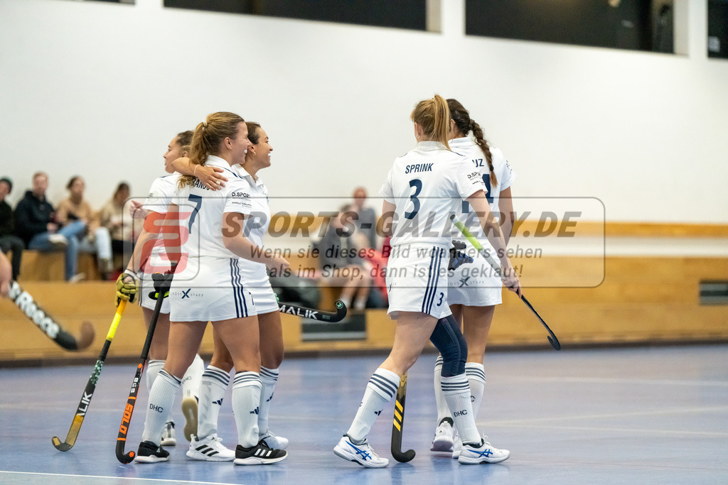 HK_20241201_109503 | 1. Bundesliga Halle Damen Düsseldorfer HC - Schwarz Weiss Köln am 1.12.2024 DHC, Düsseldorf ,