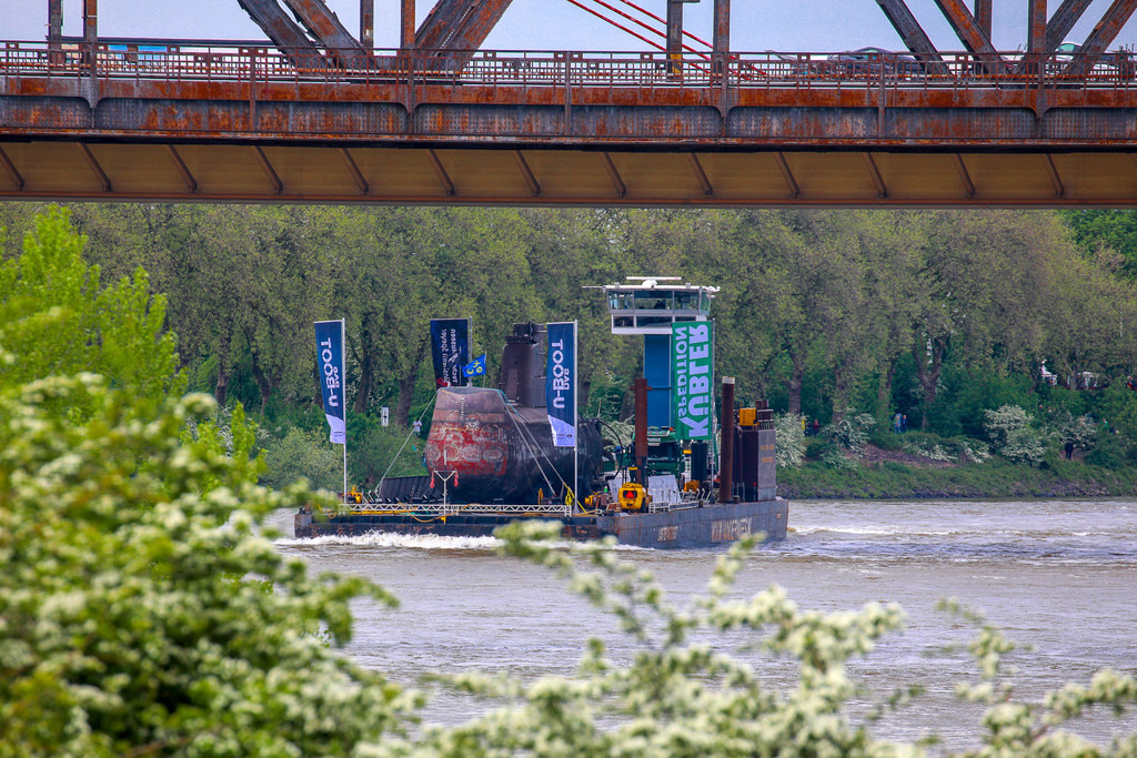 U17_AufdemRhein_120523_22 | Bildergalerie von Sport-Ereignissen aber auch von weiteren spannenden Dingen - nicht nur vom Niederrhein. In Anlehnung an den bekannten Spruch von Hanns Dieter Hüsch heißt das Motto: "Niederrhein ist überall".  - Realisiert mit Pictrs.com