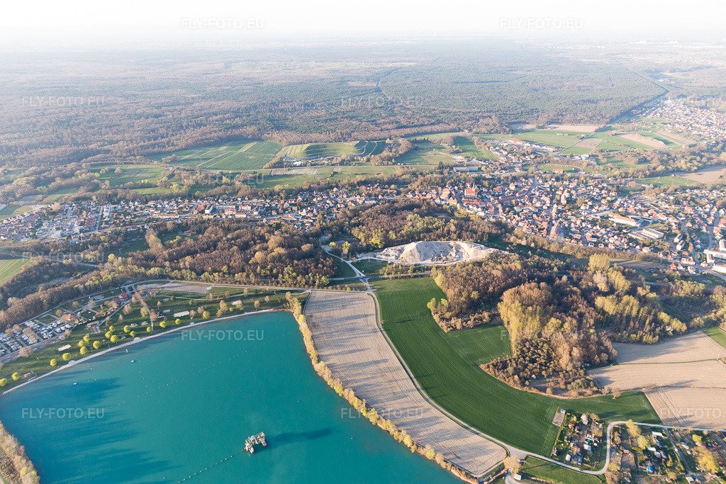 Vue aérienne: Vue de la ville à Lauterbourg dans le département Bas Rhin, France.Photo: IMG_097871.jpg prise le 27/03/2017 par Werner Riehm/FLY-FOTO.euRésolution de l'original: 5472 x 3648 px
