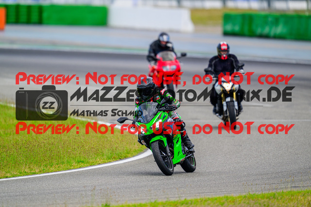 MaZZes_FotoMatrix_240615_6007705_5398 | INST