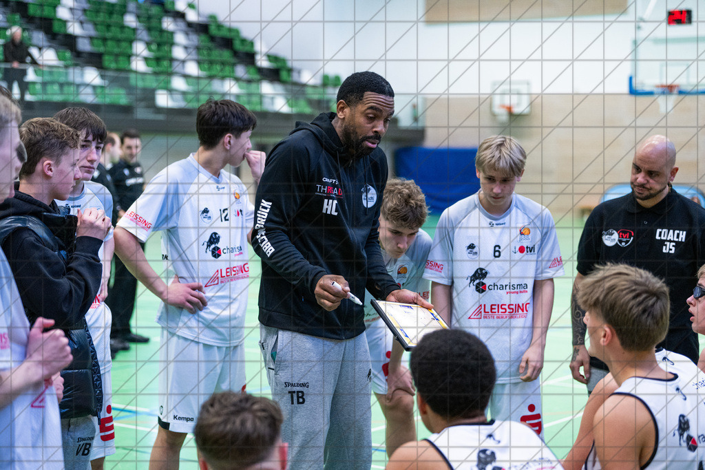 JBBL 24/25 | 12.01.2025 | Charisma Young Bulls vs. Northwestern Basketball Academy | JBBL 24/25 | 12.01.2025 | Charisma Young Bulls vs. Northwestern Basketball Academy - - - - - CREDIT, www.bullenfotos.de, Martin König, Hörner Weg 40, D-49078 Osnabrück, +4917663732967, Nutzung und Weitergabe nur zu den vereinbarten Zwecken. Presseanfragen an Urheber. Alle Rechte beim Urheber. - - - - - - Realisiert mit Pictrs.com