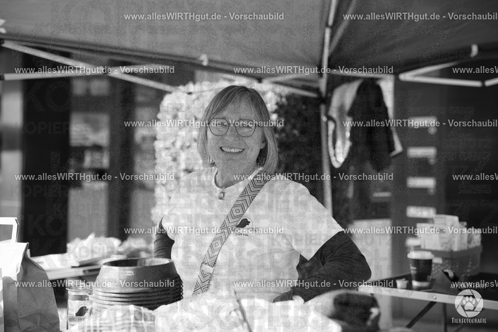 Pfötchenmarkt Nettetal-Lobberich 2026 - Nettetal-Tag - Daniel Wirth - www.allesWIRTHgut.de - @allesWIRTHgut_Tierfotografie 7R508317 | Professionelle Tierfotografie in Mönchengladbach von Daniel Wirth (allesWIRTHgut). Liebevolle & natürliche Bilder von Hunden & Katzen für unvergessliche Erinnerungen.