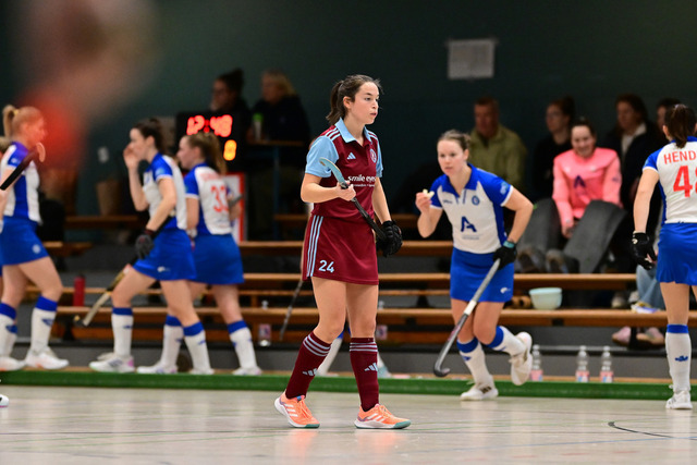 Hockey I Frauen I Halle 2024-2025 I 1. Bundesliga Nord I 7. Spieltag I Großflottbeker THGC - UHC Hamburg I 033993 | Der Sportfotograf. - Realisiert mit Pictrs.com