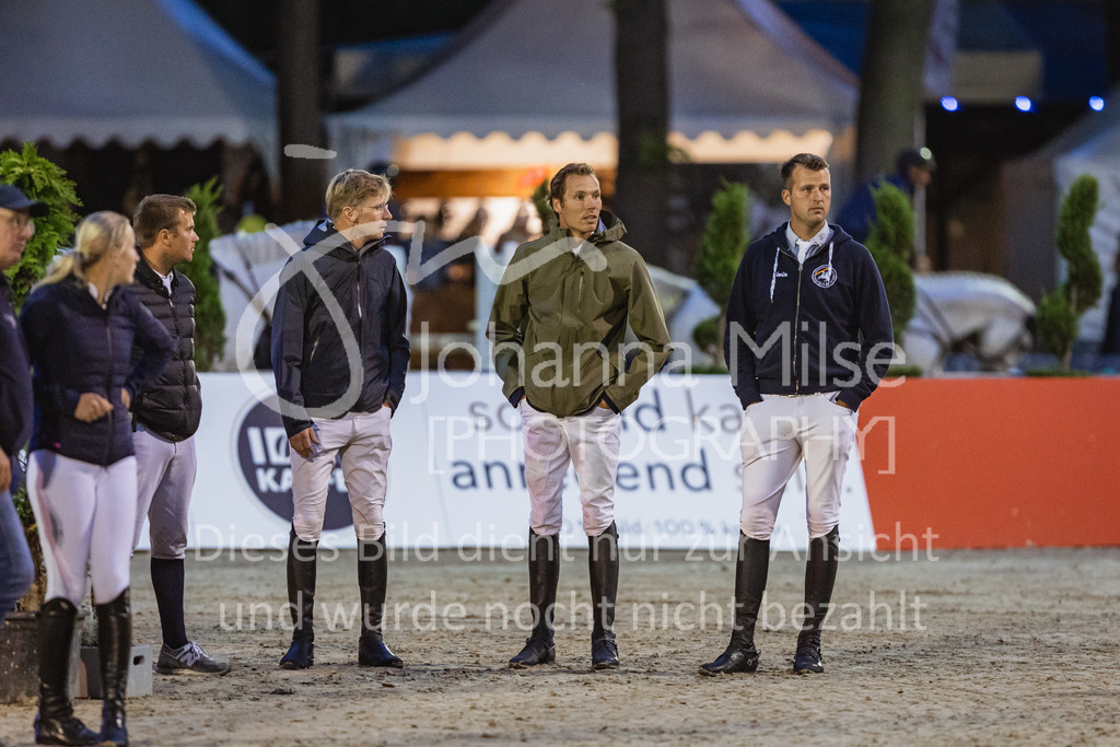 220909_OWLCh_GroßeTour-504 | Deine schönsten Turniermomente als professionelle Fotos! Entdecke hochwertige Pferdesport-Fotografie im Online-Shop. Jetzt Fotos finden & bestellen!