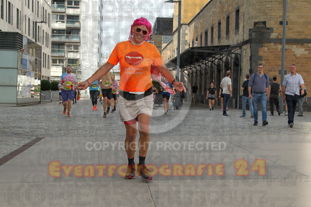 250920_1330_EV4_5837 | Sportfotografie im Rhein-Sieg Kreis, Köln, Bonn, NRW, Rheinland Pfalz, Hessen, etc. Unser Tätigkeitsfeld umfasst den Laufsport vom Volkslauf über den Marathon, Duathlon, Triathon bis zum Ultralauf wie Kölnpfad Ultra oder Schindertrail.